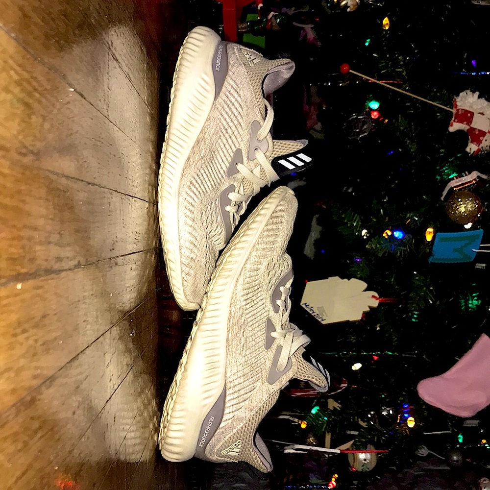 Adidas cloud foam Alpha bounce